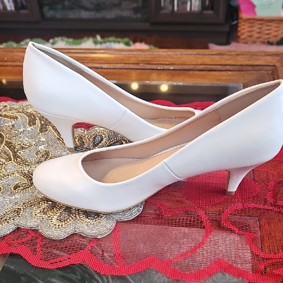 Red Ruby Shoes - Elegant White Women's Heels